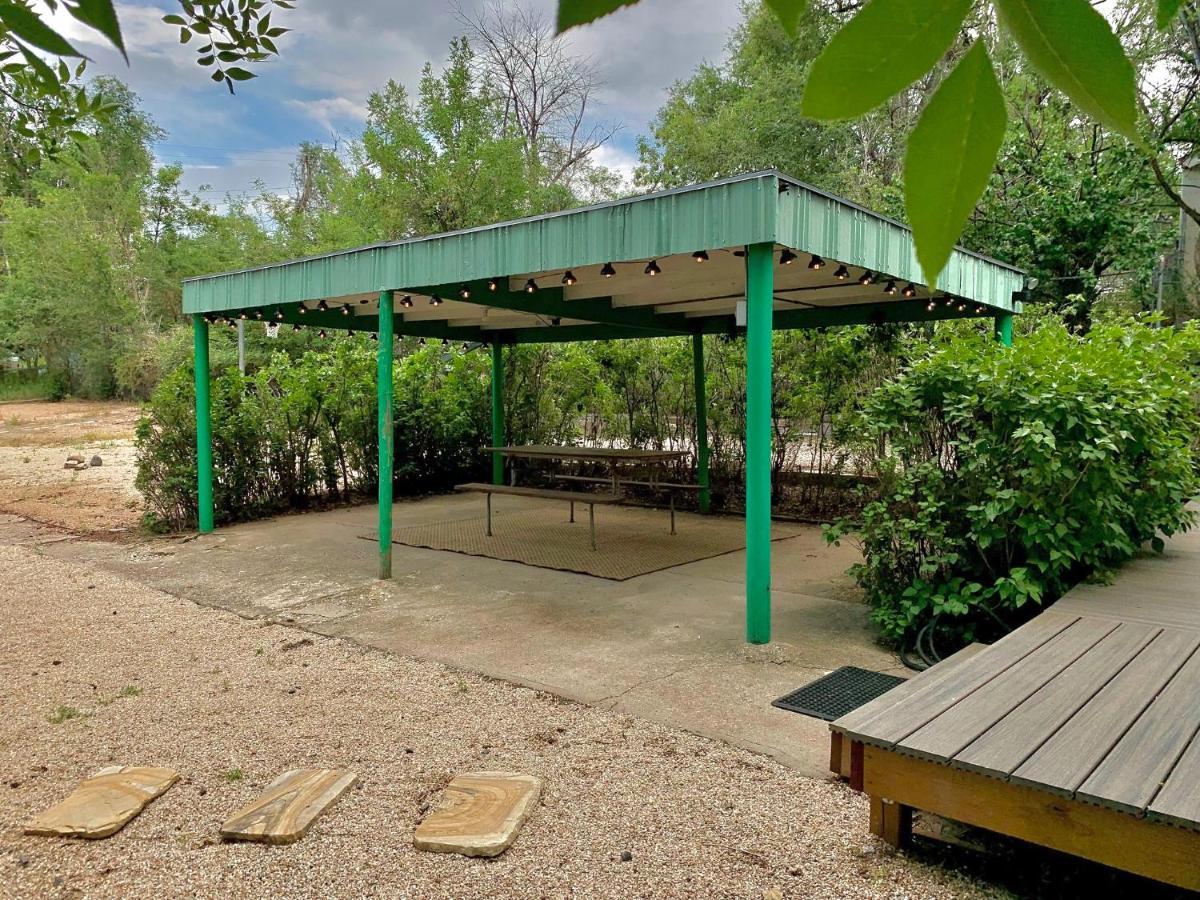 Newly Renovated Cozy Home Minutes From Broadmoor And Downtown Κολοράντο Σπρινγκς Εξωτερικό φωτογραφία